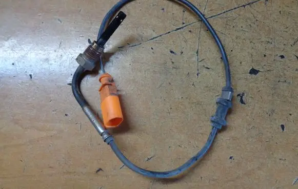 Skoda Rapid (NH) Exhaust gas temperature sensor 03G906088AF