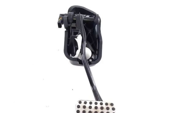 Mercedes-Benz EQC Brake pedal A2052900618