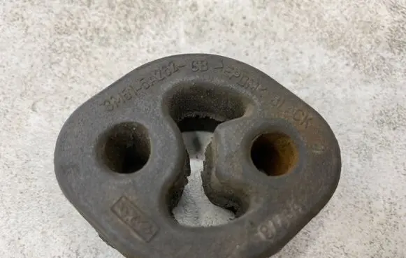 Muffler mount bracket/holder