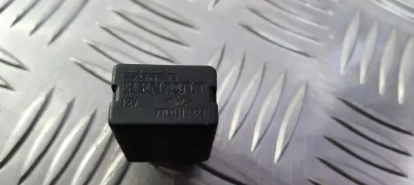 Renault Megane I Other relay 7700414484
