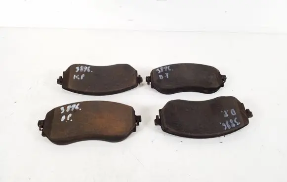 Mercedes-Benz X-class W470 Brake pads (front) A4704205300