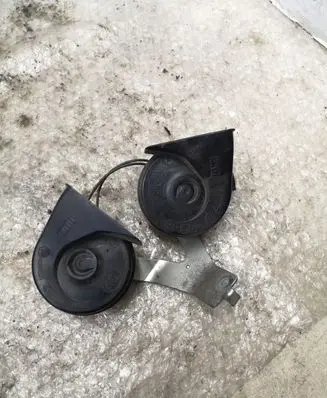 Ford Fusion II Horn signal A046495 AM80S