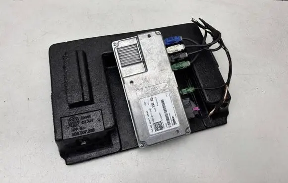 Volkswagen PASSAT B8 Bluetooth control unit module 5Q0907556