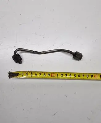 Mercedes-Benz C W204 Fuel injector supply line/pipe 