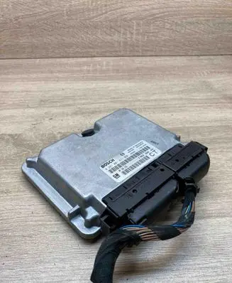 Opel Vectra B Engine control unit/module ECU 09136116 0281001871
