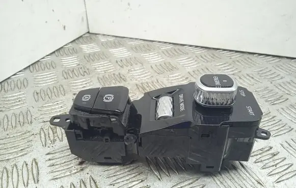 Volvo XC90 Engine start stop button switch P31443829