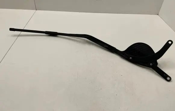 Lexus RX 330 - 350 - 400H Front wiper blade arm