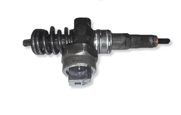 Volkswagen PASSAT B5 Fuel injector 038130073F 0414720007