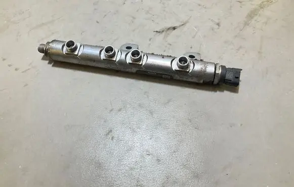 Land Rover Range Rover Sport L494 Fuel main line pipe CK5Q9D280BB 0445216048