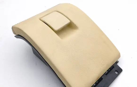 Maserati Quattroporte Front trunk storage compartment 13376 67832300