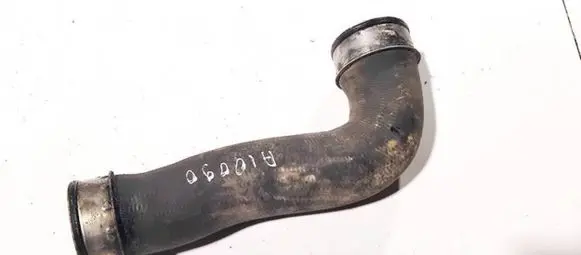 Volkswagen Touran I Intercooler hose/pipe