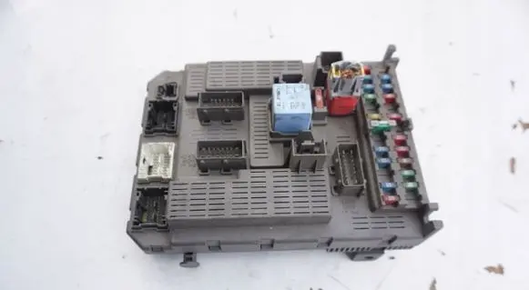 Citroen C5 Fuse module 964744828DIH