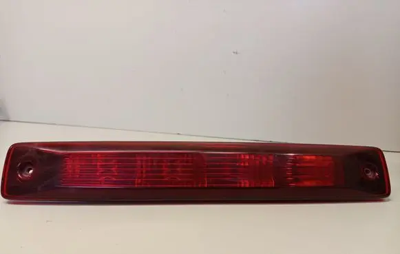 Isuzu D-Max Third/center stoplight 