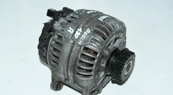 Volkswagen Touareg I Generator/alternator 028903031