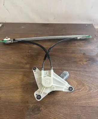Renault Master III Front door window regulator with motor 807200008r