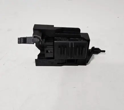 Porsche Cayenne (9Y0 9Y3) Seat heating relay 3F0959772 9Y0907102B 9A795977200