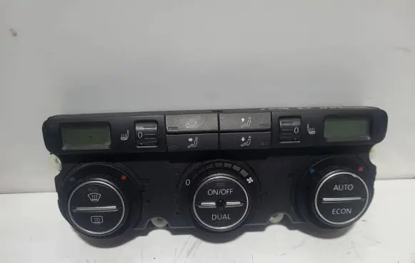 Volkswagen Touran I Climate control unit
