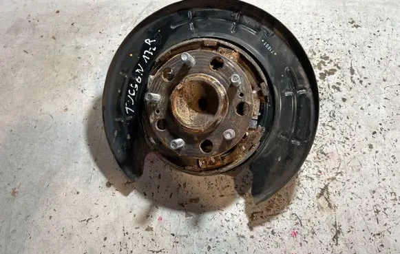 Hyundai Tucson TL Rear wheel hub