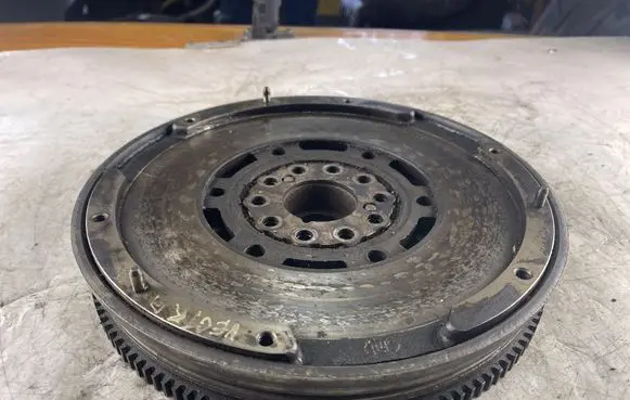 Opel Vectra C Dual mass flywheel 02809 A6490