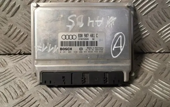 Audi A4 S4 B5 8D Engine control unit/module 8D0907401C