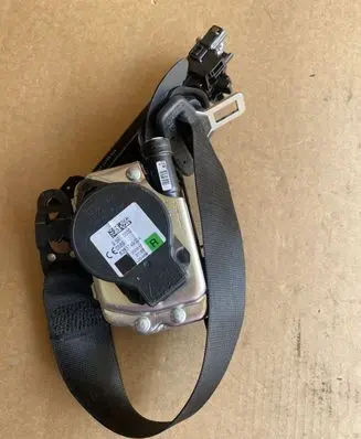 Mercedes-Benz GLC X253 C253 Front seatbelt 0589P10021 635374900A