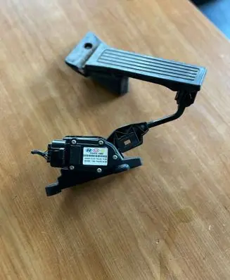 KIA Sportage Accelerator throttle pedal
