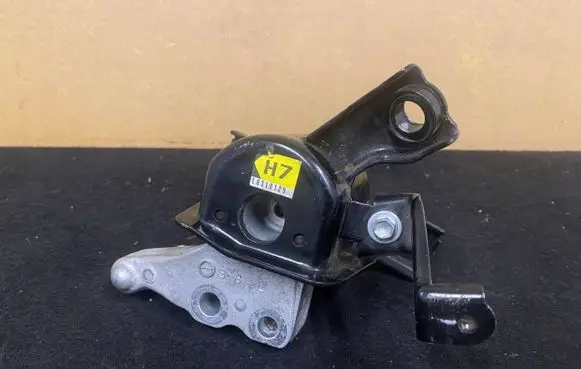 Lexus NX Engine mount vacuum valve 