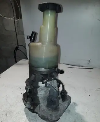 Ford Galaxy Power steering pump BG913K514AC