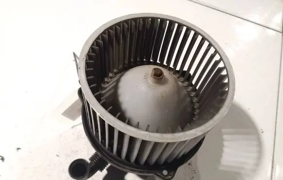 Hyundai Lantra II Heater fan/blower 9711624950