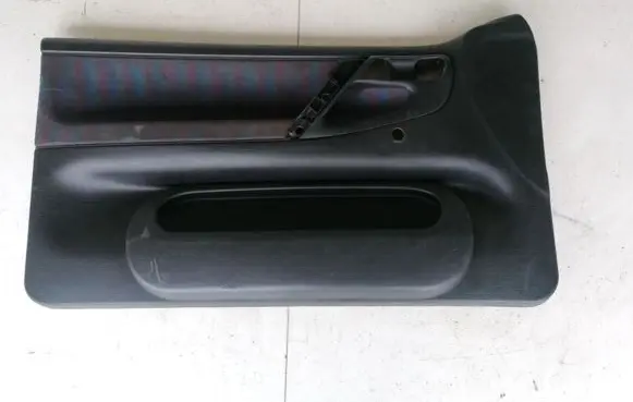Volkswagen Polo II 86C 2F Front door card panel trim 6N3867011