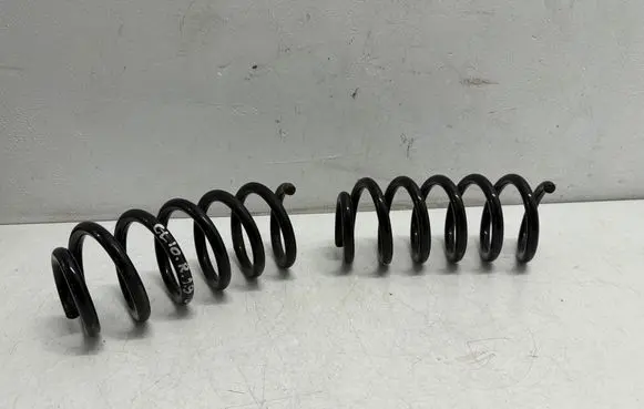 Renault Clio IV Rear coil spring 