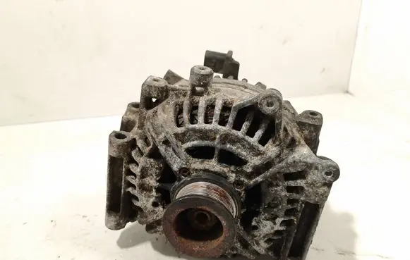 Mercedes-Benz E W211 Generator/alternator A0121545902 0124625002