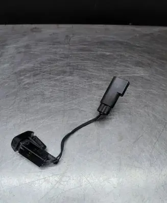 Ford Galaxy Windshield washer spray nozzle B630B