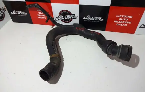 Audi A6 S6 C5 4B Engine coolant pipe/hose 4B0121101H