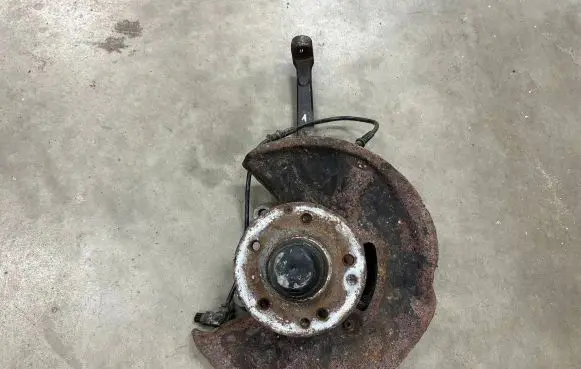 Mercedes-Benz E W210 Front wheel hub spindle knuckle 2102201
