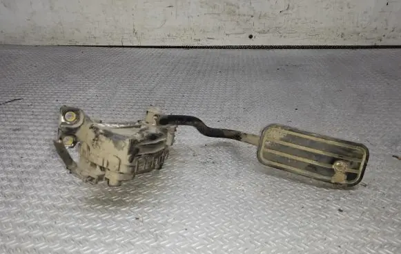 Volkswagen Sharan Accelerator throttle pedal 7M3721603B
