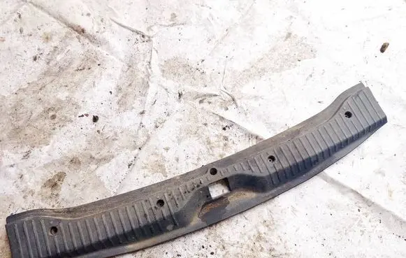 Renault Megane I Other trunk/boot trim element 7700422381