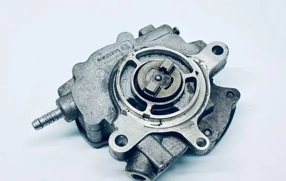 Volkswagen Phaeton Fuel injection high pressure pump 07Z127025F