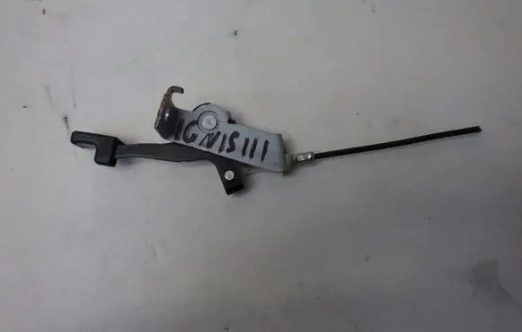 Suzuki Ignis Fuel tank opening switch 