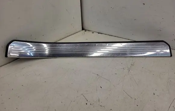 Mercedes-Benz S AMG W221 Rear sill trim cover A2216801835