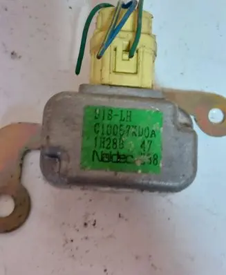 Mazda Premacy Airbag deployment crash/impact sensor C10057KD0A 418LH