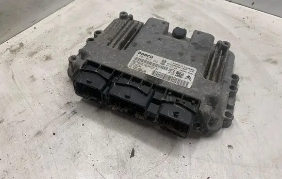 Citroen Jumpy Engine control unit/module ECU 0281010982