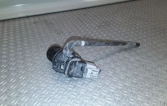 Mazda 6 Windscreen/windshield washer pump 8603109170