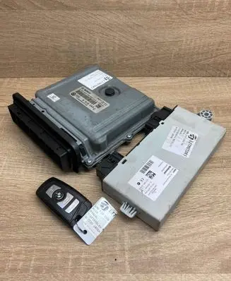 BMW 5 F10 F11 Engine ECU kit and lock set 8510643 9241974 9226939