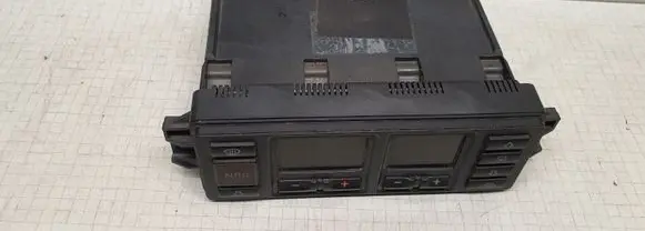 Audi 100 S4 C4 Air conditioner control unit module 