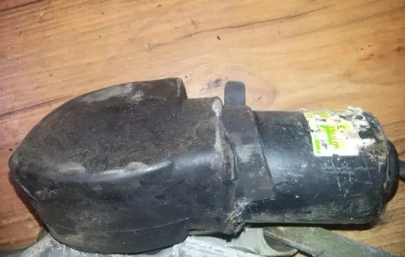 Renault Laguna I Wiper motor