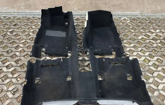 Mercedes-Benz E W213 Front floor carpet liner 