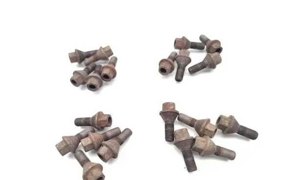 Renault Trafic III (X82) Nuts/bolts 