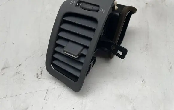 Nissan Primera Rear glass lock/latch W61 A1007033