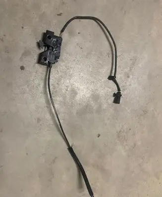 Seat Leon (5F) Engine bonnet/hood lock trim molding 1919U